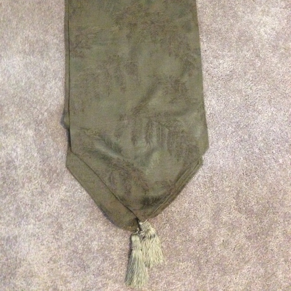 Table Runner